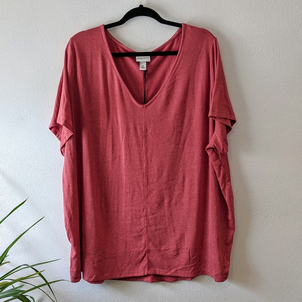 NWT Ava & Viv sweater weight v-neck tee